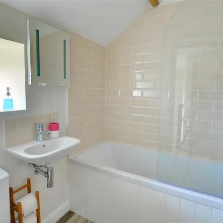 Coach * Gilling East